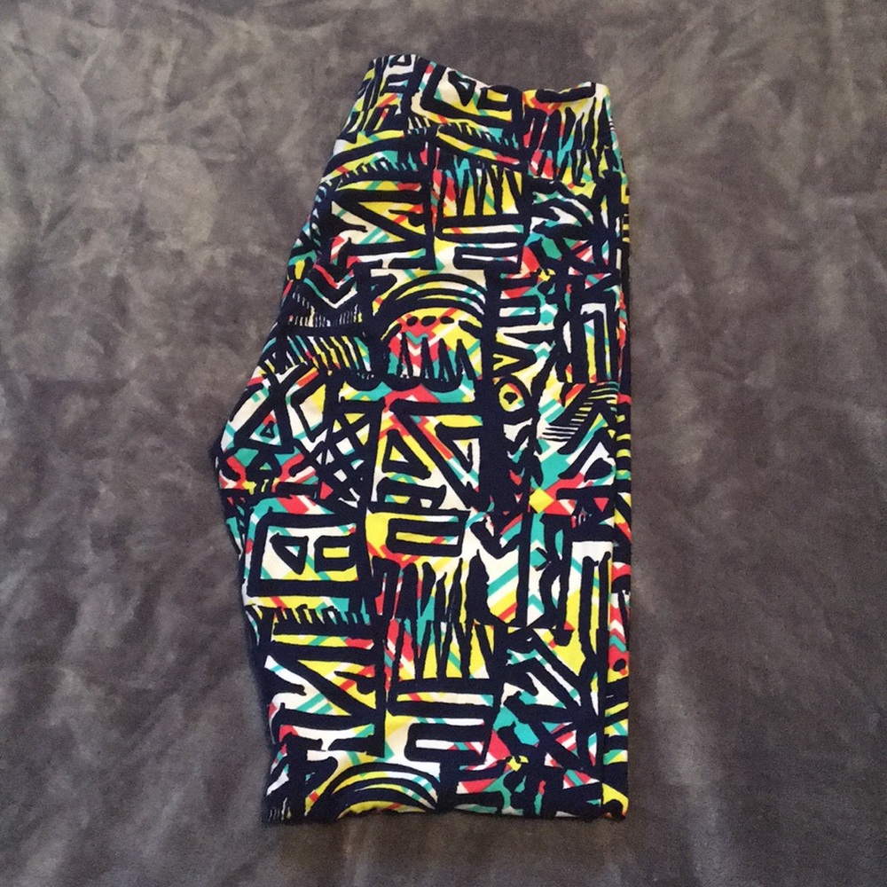 SOLD—LLR Leggings 💛